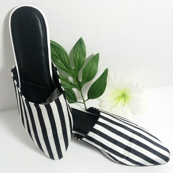 Urban Outfitters Shoes - Urban Outfitters striped Flats / slides